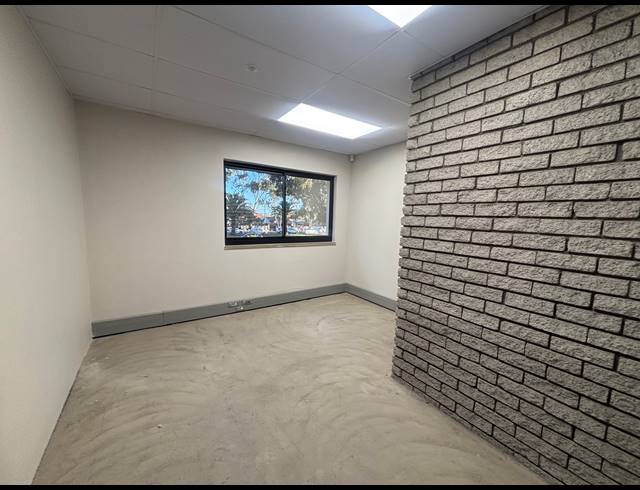 1,972M² WAREHOUSE TO LET IN BEACONVALE